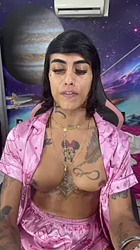 Nella_Dolls Show Webcam