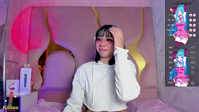 NaniiSisy's Webcam Show