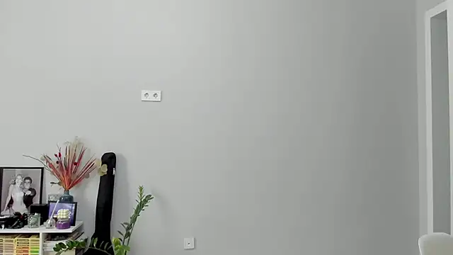 Chat +18 de ailey_chao ao vivo