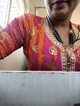 Tanisha_singh69's Webcam Show