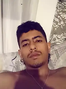 SkinniYamo Webcam-Show