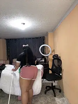 NathashaDreams live XXX chat