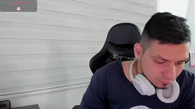 Rick_Adams' Live XXX Chat