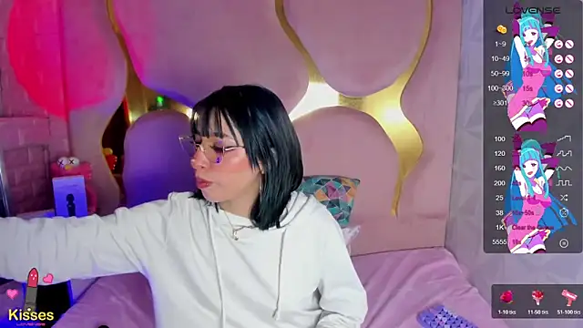 Czat XXX na żywo – NaniiSisy