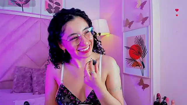 DemiJones_ Chat XXX in diretta