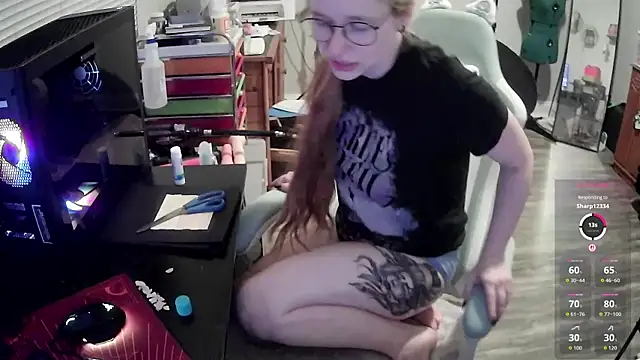 LilyFoxxx Chat XXX in diretta