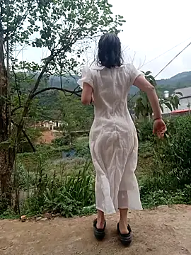 linda_bae00 Show in webcam