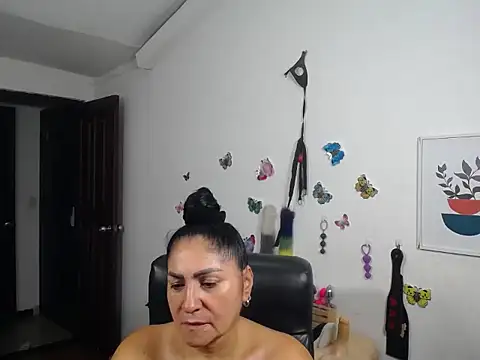 mature_bigboobs10 Chat XXX in diretta