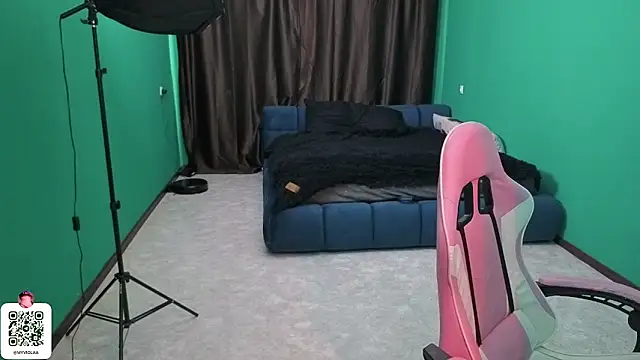 Maya_Viola élő XXX-chatje