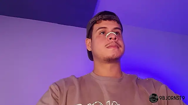 BjornSteel's Live XXX Chat