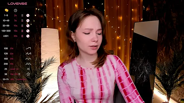 LanaBlu_'s Live XXX Chat