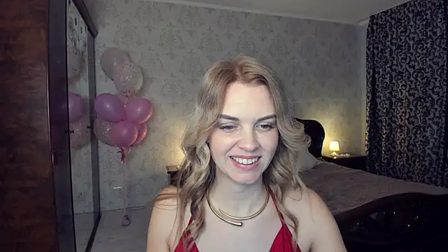 LunaFlinn Chat XXX in diretta