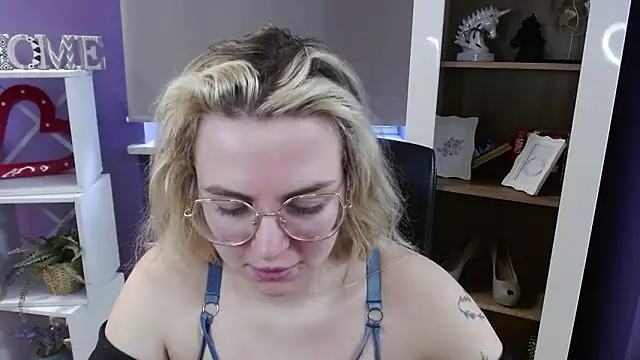 Chat XXX en directo de Zoey_Erotic