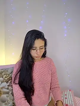 NayeCloud Adlı Modelin Canlı XXX Sohbeti