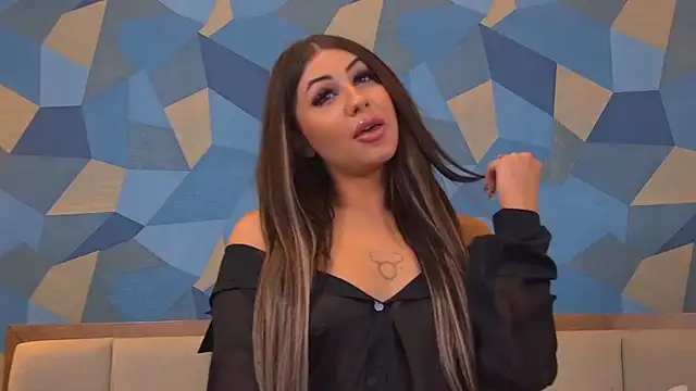 Valentina_Oliver Live XXX-Chat