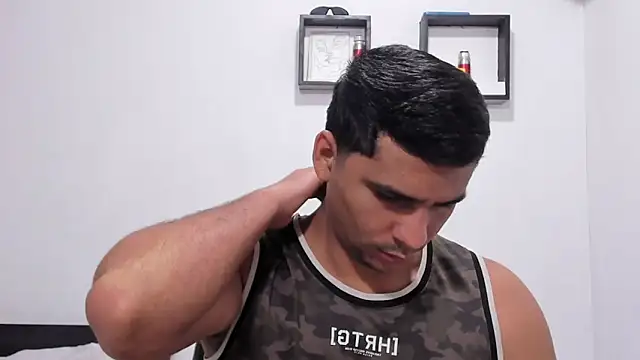 Chat XXX en directo de noah_belami