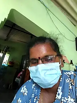 Tamilselviroja-'s Webcam Show