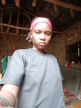 holygrail001 – webcam-show