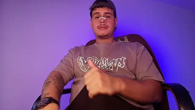 BjornSteel 라이브 XXX 채팅