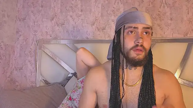 Benny_and_Mark's Live XXX Chat