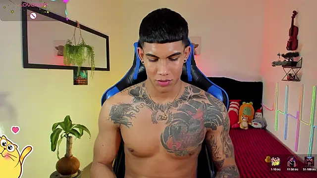 Damian_latinxxx: διαδικτυακό σόου στην κάμερα