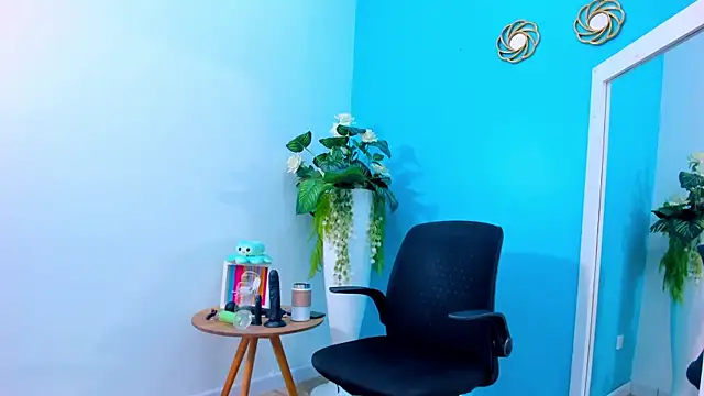 ViictoriiaSaenzのライブXXXチャット