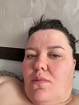 SunnyLeila2101 Webcam Show