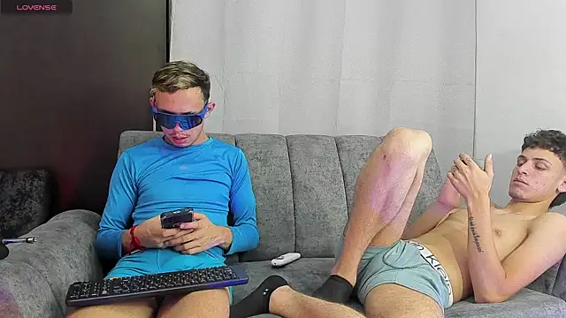 Two_sexboys 라이브 XXX 채팅