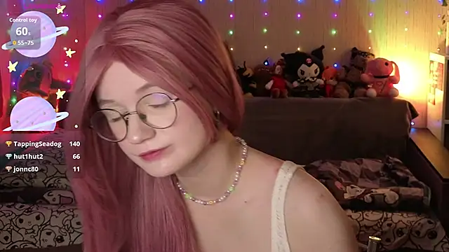 Kitty_smalltits Chat XXX live