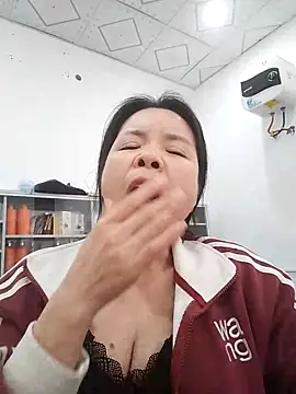 Ivy_Trix2 在線直播表演