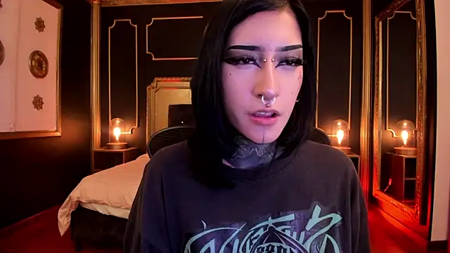 Kat_VonDe Live XXX Chat