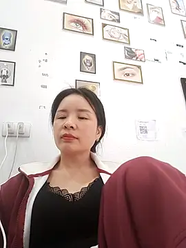 Ivy_Trix2 Live XXX-Chat