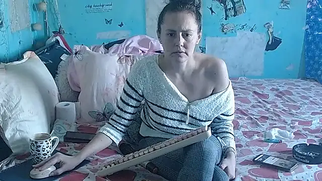 brighteyes77のライブXXXチャット