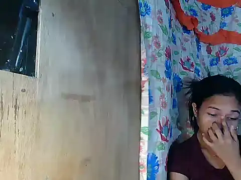 PinaySkinnyGirl's Live XXX Chat