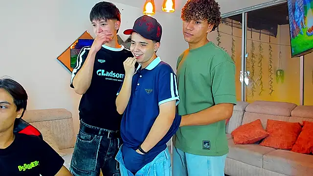 Chat XXX en directo de Houseofwarrios