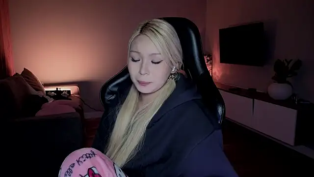 Chat +18 de RileyMee ao vivo