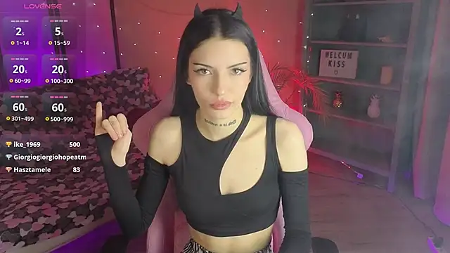 Kelly__Bunny 现场XXX聊天