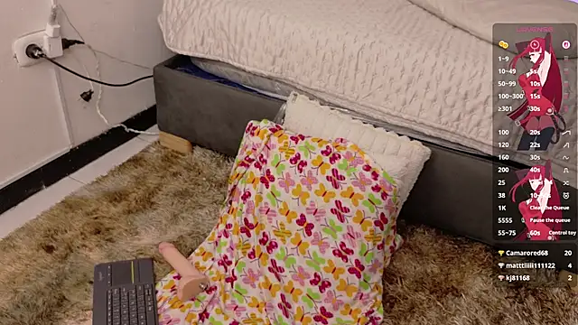 lily_beet's Live XXX Chat