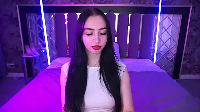 WildKittenX_のライブXXXチャット