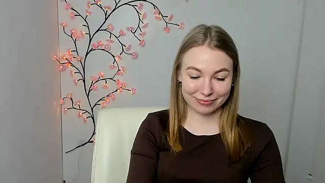 Chat +18 de Dana_flowers ao vivo