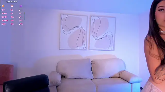 TaraLawrenceのライブXXXチャット