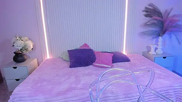 Chat XXX en directo de LyraFrost5