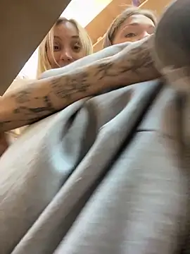 StreetSquirt's Live XXX Chat