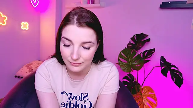 AliceChanel's Live XXX Chat