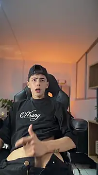 Chat +18 de Sebastian_Reed ao vivo