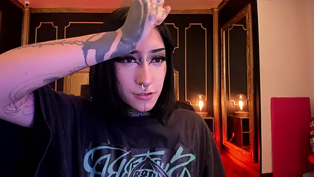 Kat_VonDe Live XXX-Chat