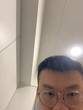 qaz23257 在線直播表演