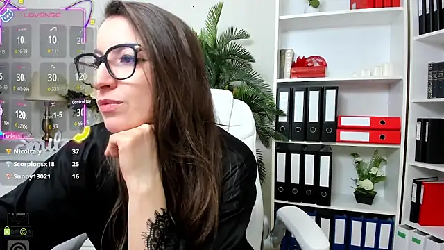 amayawest: онлайн-секс-чат