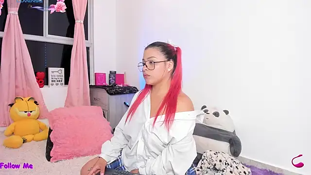 Онлайн чат XXX SophieRossi