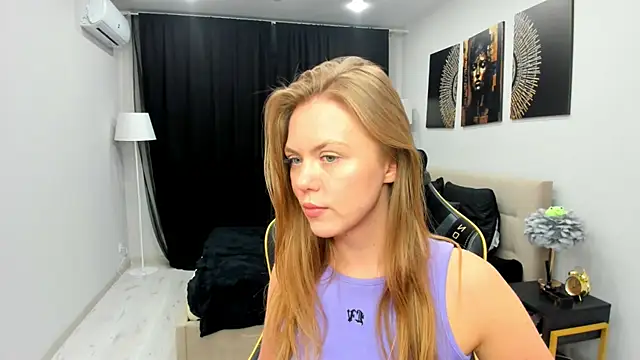 Strawberrye élő XXX-chatje